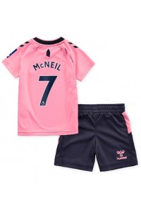 Everton Dwight McNeil #7 Babyklær Borte Fotballdrakt til barn 2022-23 Korte ermer (+ Korte bukser)